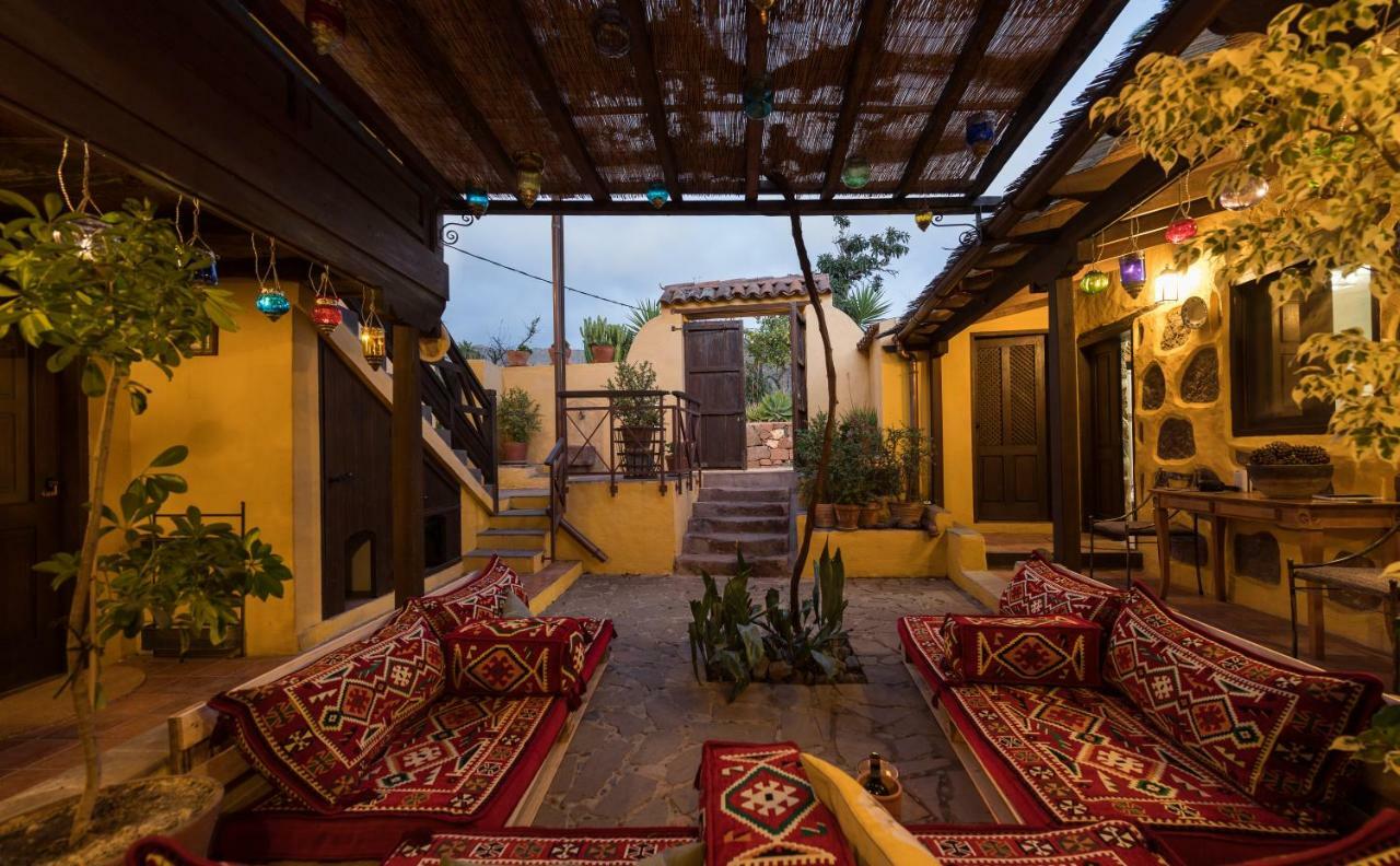 Bohemian Hideaway Finca - 2 Unique Houses With Shared Pool Santa Lucia De Tirajana ห้อง รูปภาพ