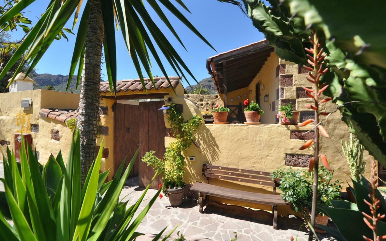 Bohemian Hideaway Finca - 2 Unique Houses With Shared Pool Santa Lucia De Tirajana ภายนอก รูปภาพ